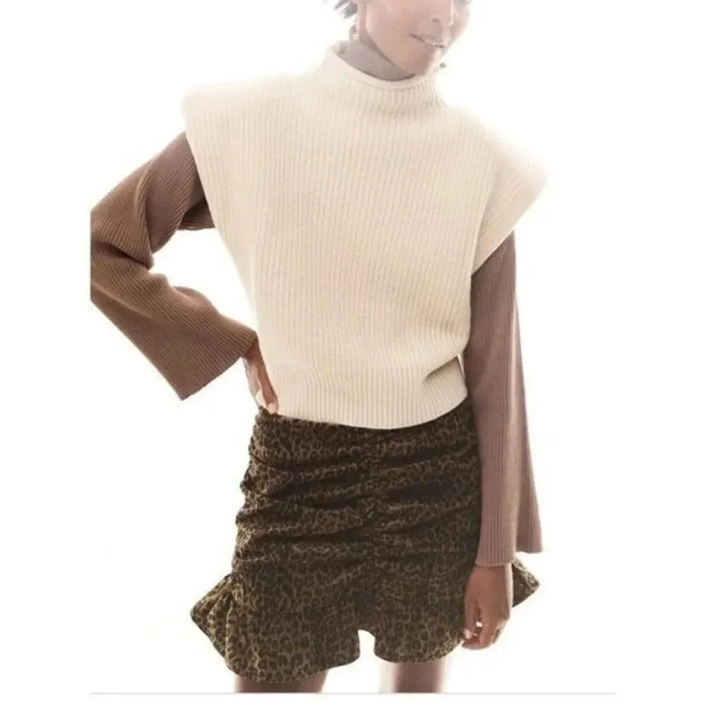 Zara Animal Print Carduroy mini skirt